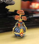 Long Life Vase with Lingzhi