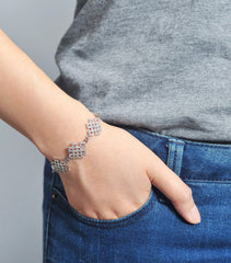 Mystic Knot Bracelet (WG)